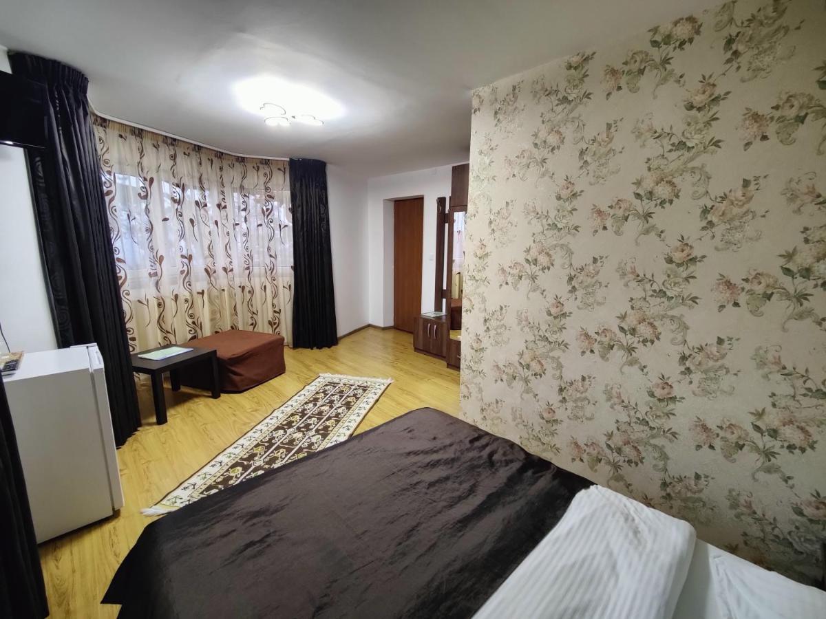 Casa Adina Hotell Sinaia Eksteriør bilde
