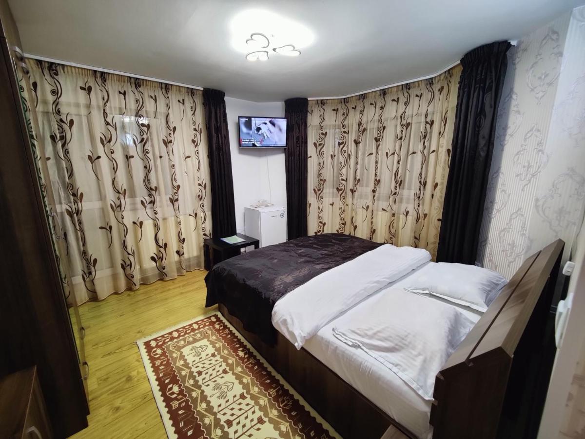 Casa Adina Hotell Sinaia Eksteriør bilde